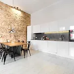 300 No.1 Centrum