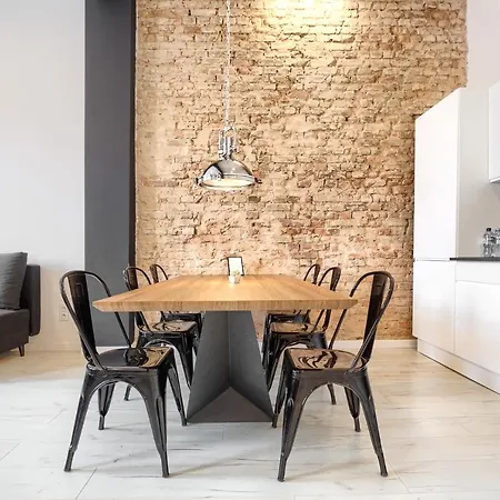 300 No.1 Centrum Apartment *