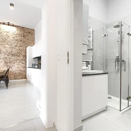 300 No.1 Centrum Apartment *
